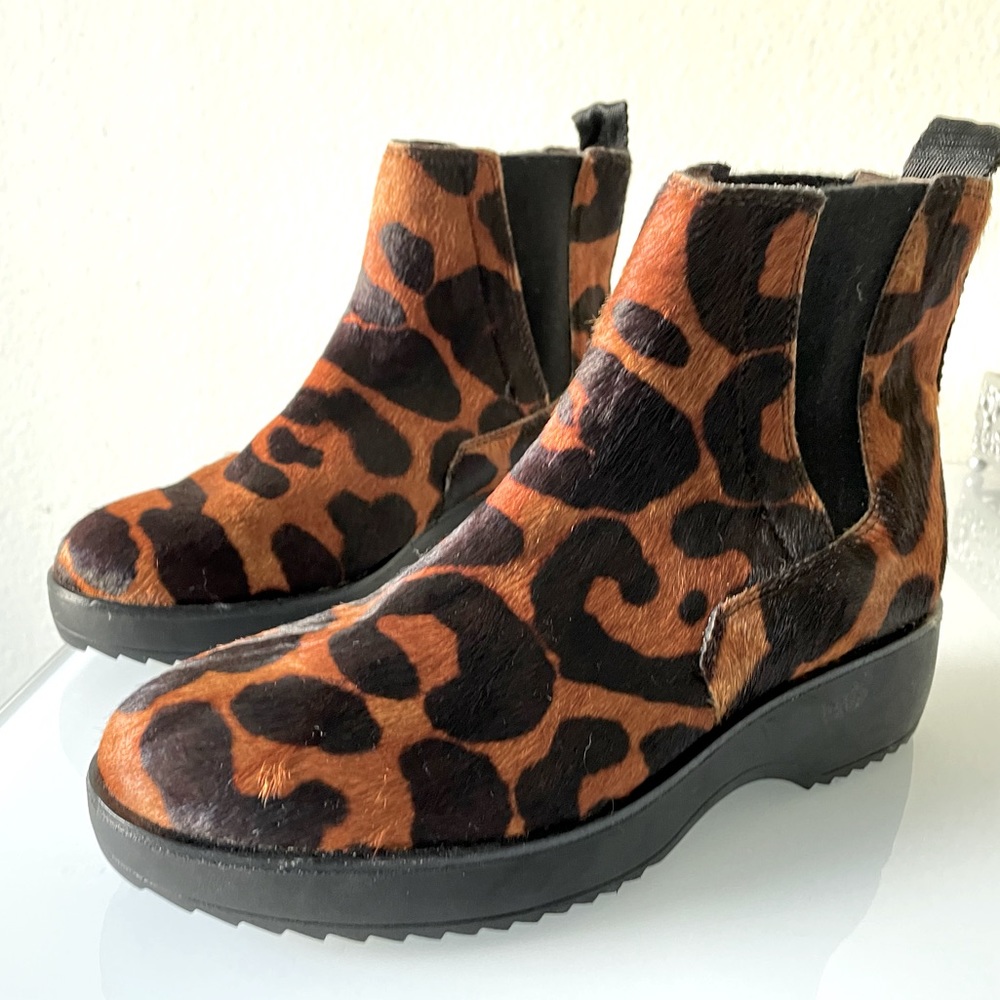 LOUISE et CIE “Zareb” BOOTIE in “Leopard” Print